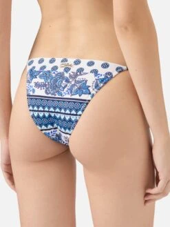 MC2 Saint Barth Himani Triangle Bikini With Gipsy Print 11 MC2 Saint Barth Himani Triangle Bikini With Gipsy Print -MC2 Saint Barth Store UID HIM0001BLSY01 WOMAN BIKINI WHITE MC2 MC2 20250807153512 5